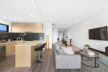 Image 3 for 401/57 Ludwick St, Cannon Hill  QLD  4170