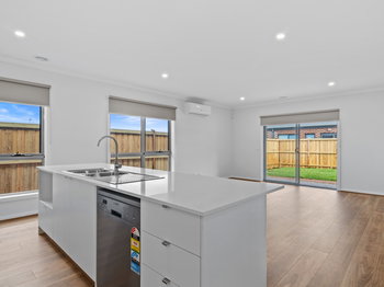 Image 4 for 4 Stevie Rd, Sunbury  VIC  3429