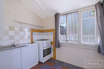 Image 4 for 1/4 Blakeney St, Highgate Hill  QLD  4101