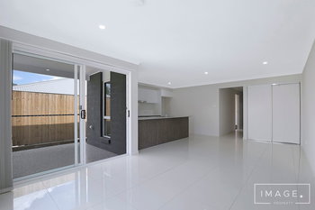 Image 3 for 1/53 Locke Cres, Redbank Plains  QLD  4301