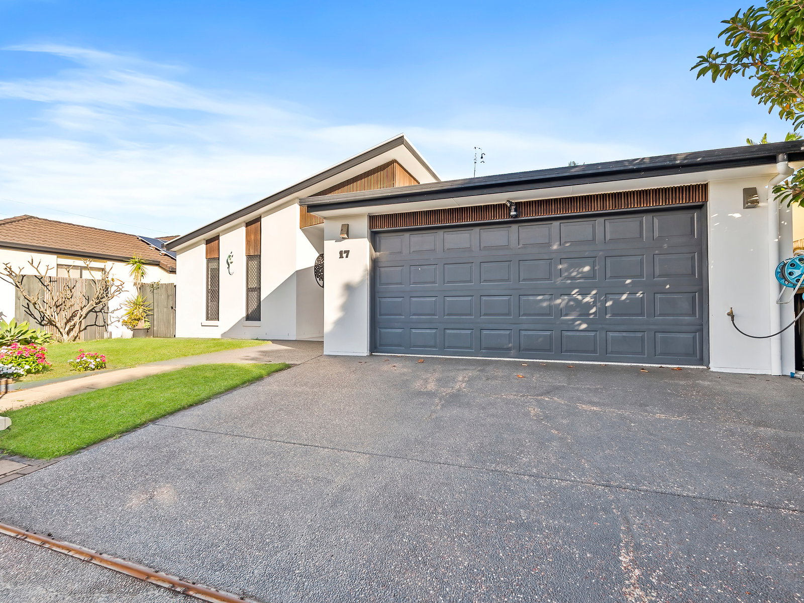 Main listing image for 17 Oakdale Cct, Currimundi  QLD  4551