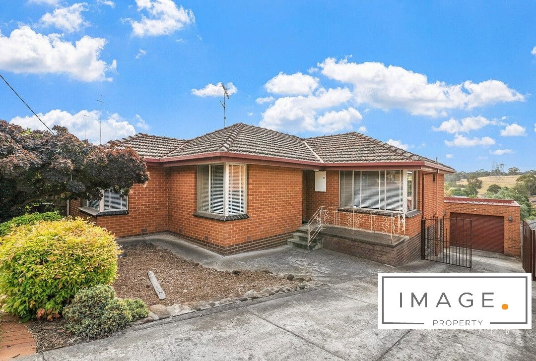 Main listing image for 38 Valley Cres, Glenroy  VIC  3046