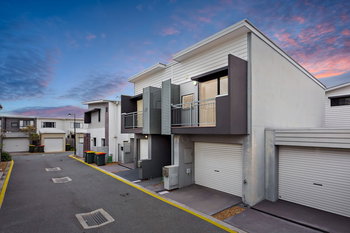 Image 4 for 8 Tomaree Ln, Fitzgibbon  QLD  4018