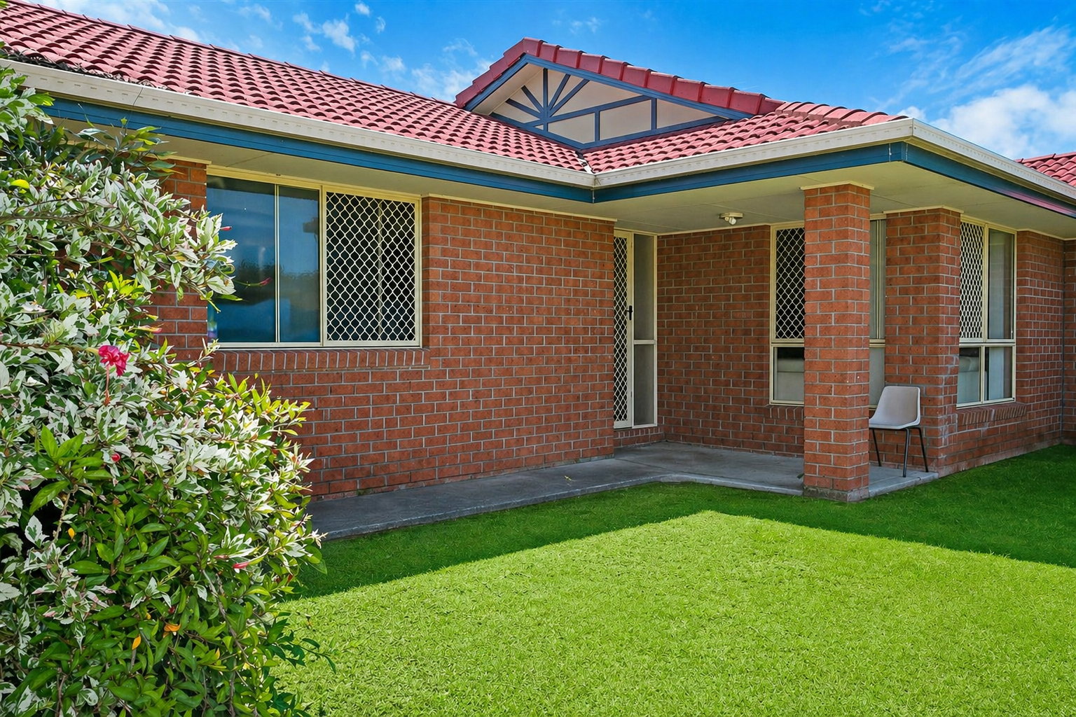 Main listing image for 1 Greenshank Ct, Deception Bay  QLD  4508