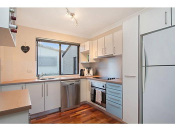Image 4 for 7/5 Hill Avenue, Burleigh Heads  QLD  4220