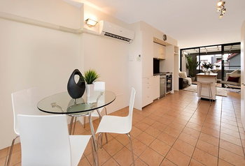 Image 5 for 13/120 Sydney St, New Farm  QLD  4005