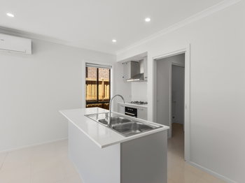 Image 3 for 24 Primrose Ave, Rockbank  VIC  3335