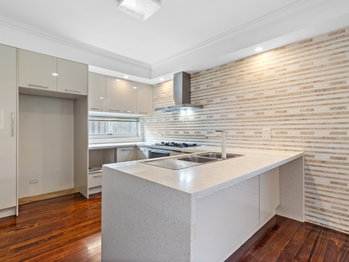 Image 3 for 30 Erica Ave, St Albans  VIC  3021