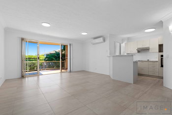Image 4 for 2/48 Kitchener St, Coorparoo  QLD  4151