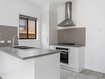 Image 3 for 20 Annabel Street, Deanside  VIC  3336