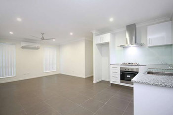 Image 3 for 1/27 Montree Cct, Kallangur  QLD  4503
