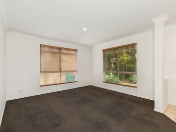 Image 3 for 12 County Ln, Merrimac  QLD  4226