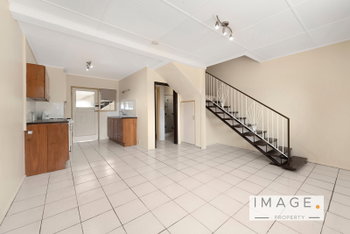 Image 4 for 4/230 Cavendish Rd, Coorparoo  QLD  4151