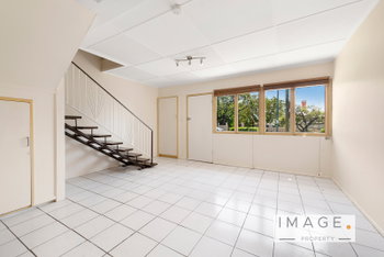 Image 5 for 4/230 Cavendish Rd, Coorparoo  QLD  4151