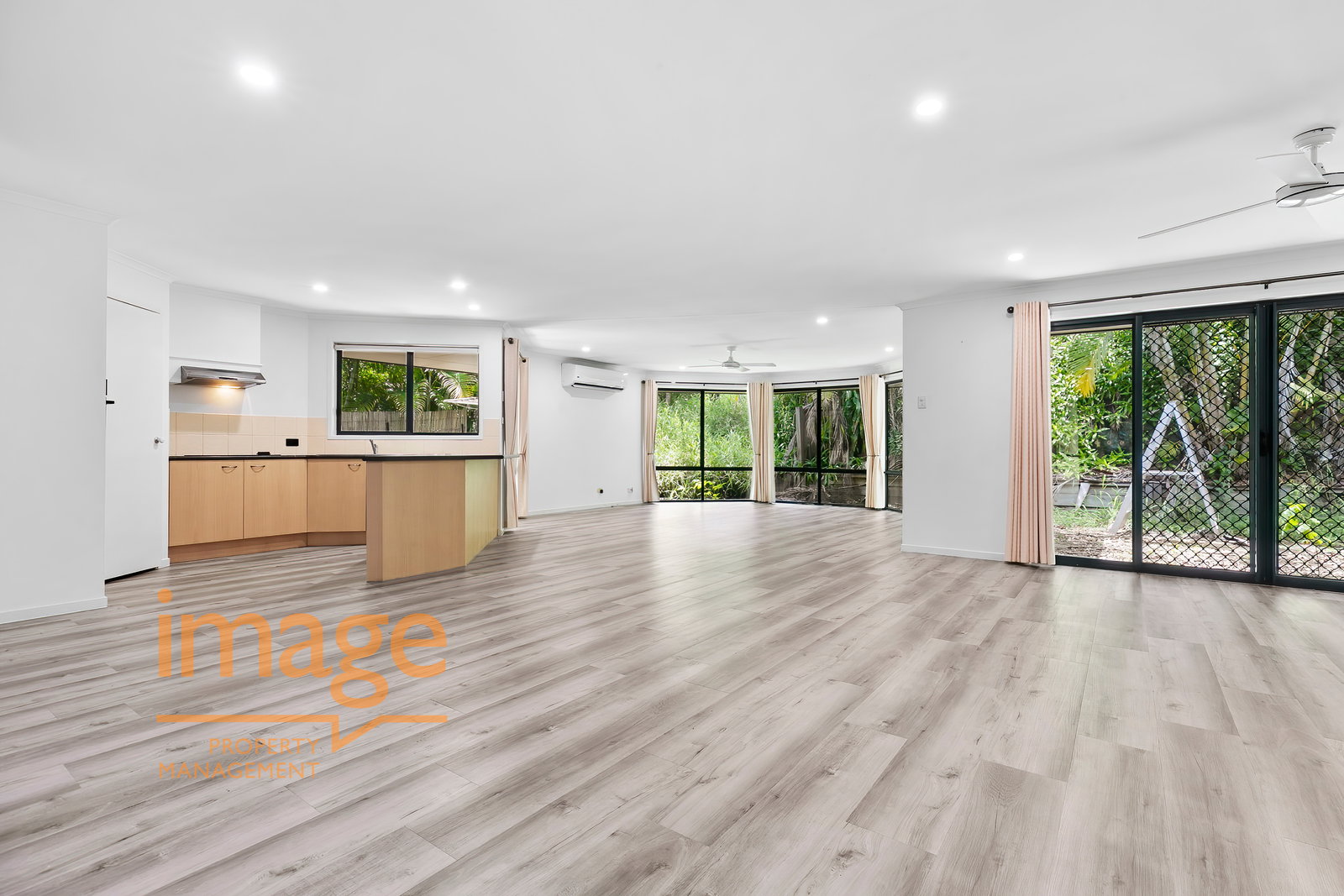 Main listing image for 7 Hillside Ct, Little Mountain  QLD  4551