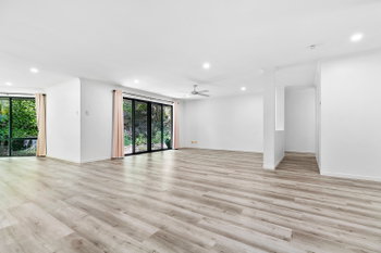 Image 5 for 7 Hillside Ct, Little Mountain  QLD  4551