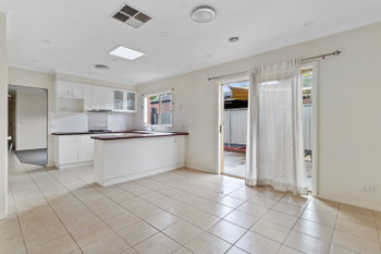 Image 4 for 15 Westerfolds Loop, Craigieburn  VIC  3064