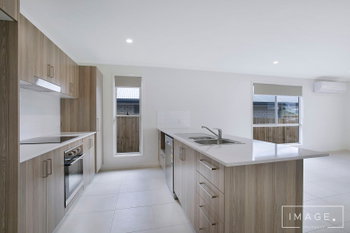 Image 5 for 67 Sheridan Dr, Flagstone  QLD  4280