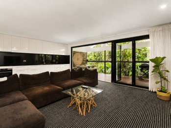 Image 6 for 1/1001 Gold Coast Hwy, Palm Beach  QLD  4221