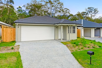 Image 3 for 10 Brooklyn Cl, Park Ridge  QLD  4125