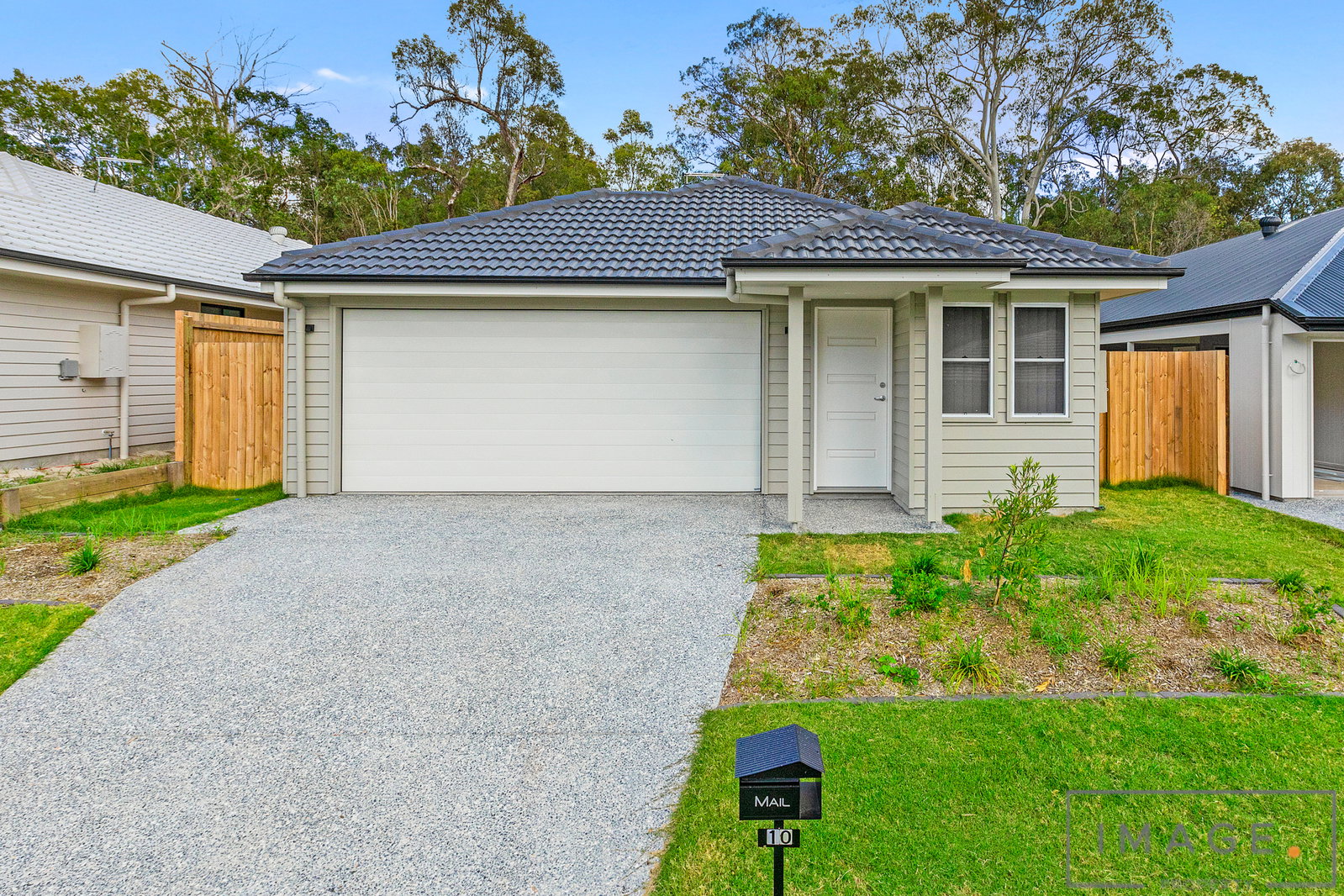 Main listing image for 10 Brooklyn Cl, Park Ridge  QLD  4125