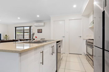Image 5 for 19 Niels Cres, Park Ridge  QLD  4125