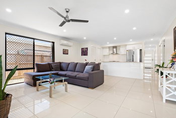 Image 3 for 19 Niels Cres, Park Ridge  QLD  4125