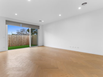 Image 6 for 35 Lanning Wy, Deanside  VIC  3336