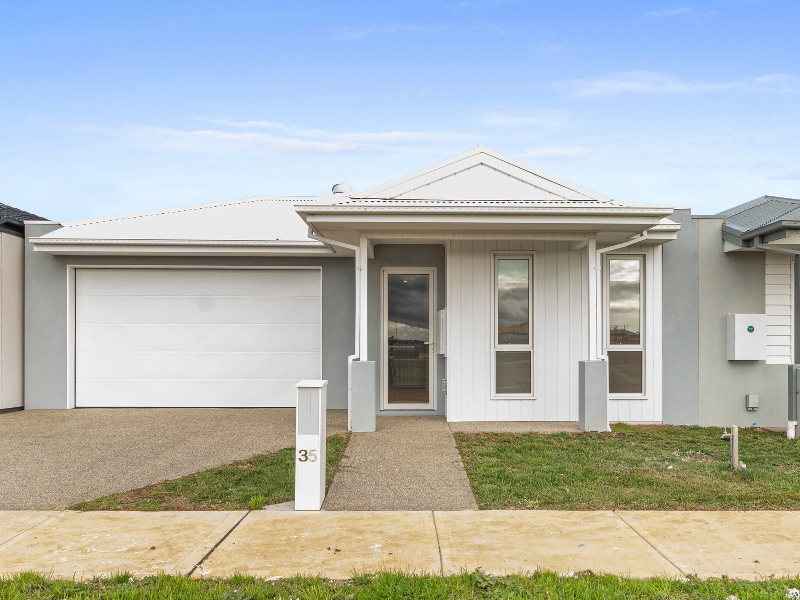Main listing image for 35 Lanning Wy, Deanside  VIC  3336