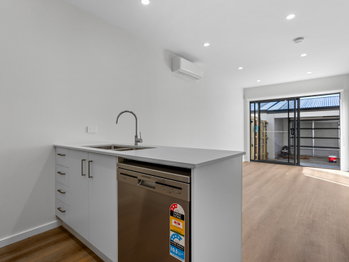 Image 3 for 18 Selhurst Gr, Wyndham Vale  VIC  3024
