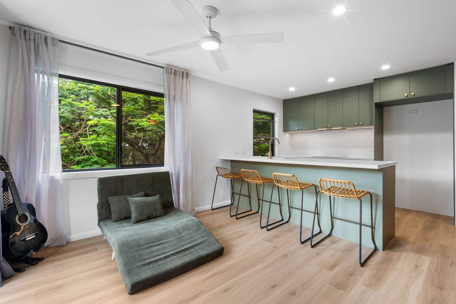 Main listing image for 8A Crest Dr, Elanora  QLD  4221