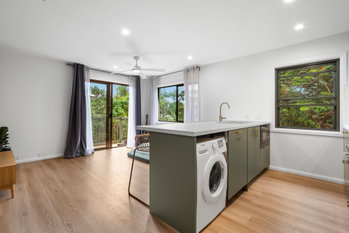 Image 6 for 8A Crest Dr, Elanora  QLD  4221
