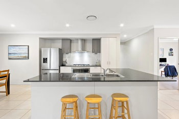 Image 5 for 21 Azahar St, Carseldine  QLD  4034