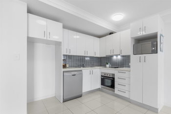 Image 3 for 20/108 Nicholson St, Greenslopes  QLD  4120