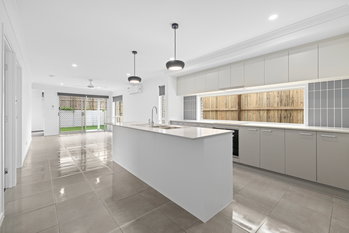 Image 6 for 50 Cottee Cct, Park Ridge  QLD  4125