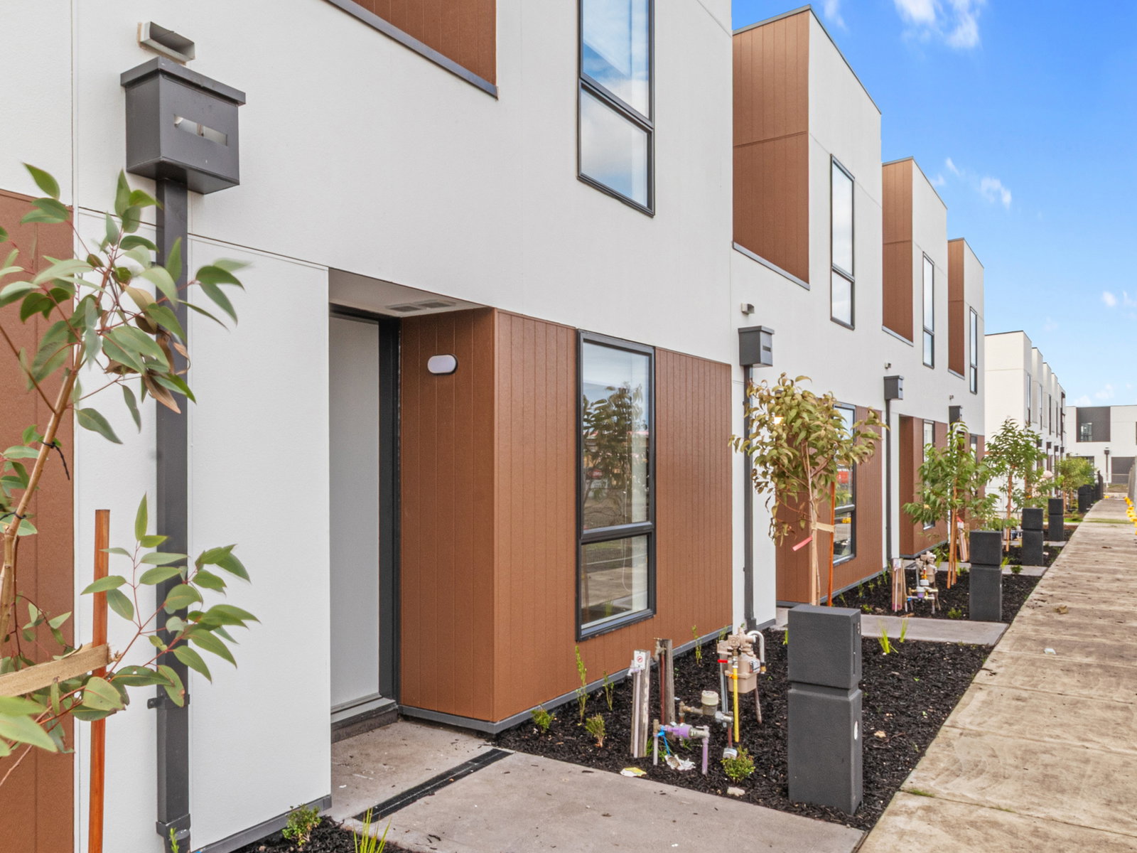 Main listing image for 5 Arylide Walk, Wollert  VIC  3750