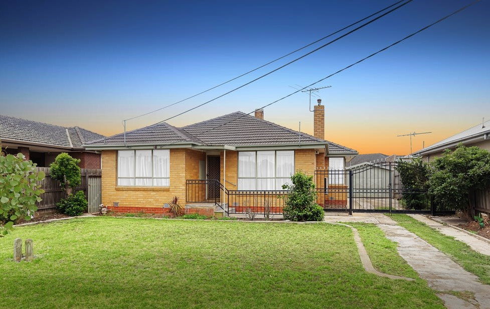 Main listing image for 8 Pagnoccolo Street, Werribee  VIC  3030