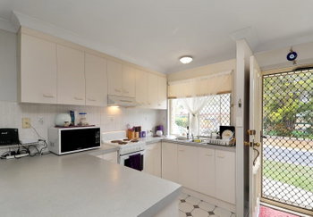 Image 3 for 22A Bangalow Cres, Raceview  QLD  4305