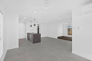 Image 4 for 56 Sawmill Dr, Greenbank  QLD  4124