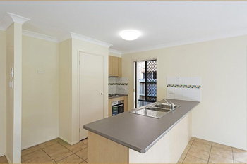 Image 4 for 3 Araluen Pl, Carindale  QLD  4152