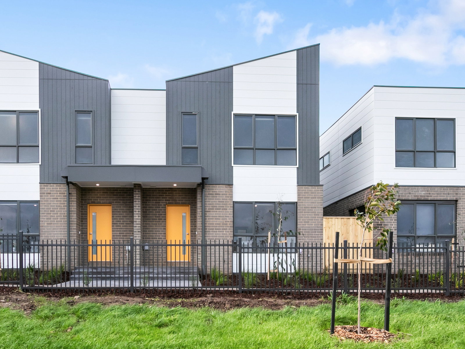 Main listing image for 17 Delosperma Mews, Clyde  VIC  3978