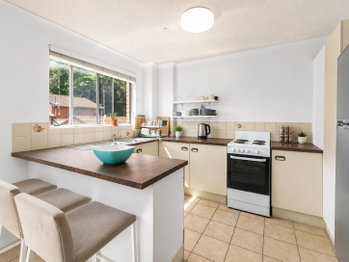 Image 4 for 17/11 Hayle St, Burleigh Heads  QLD  4220