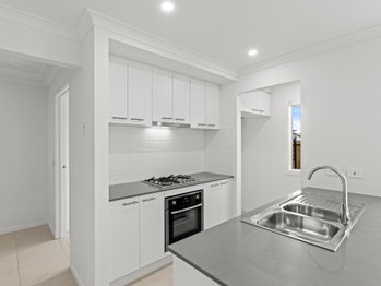 Image 3 for 7 Geometry Dr, Charlemont  VIC  3217