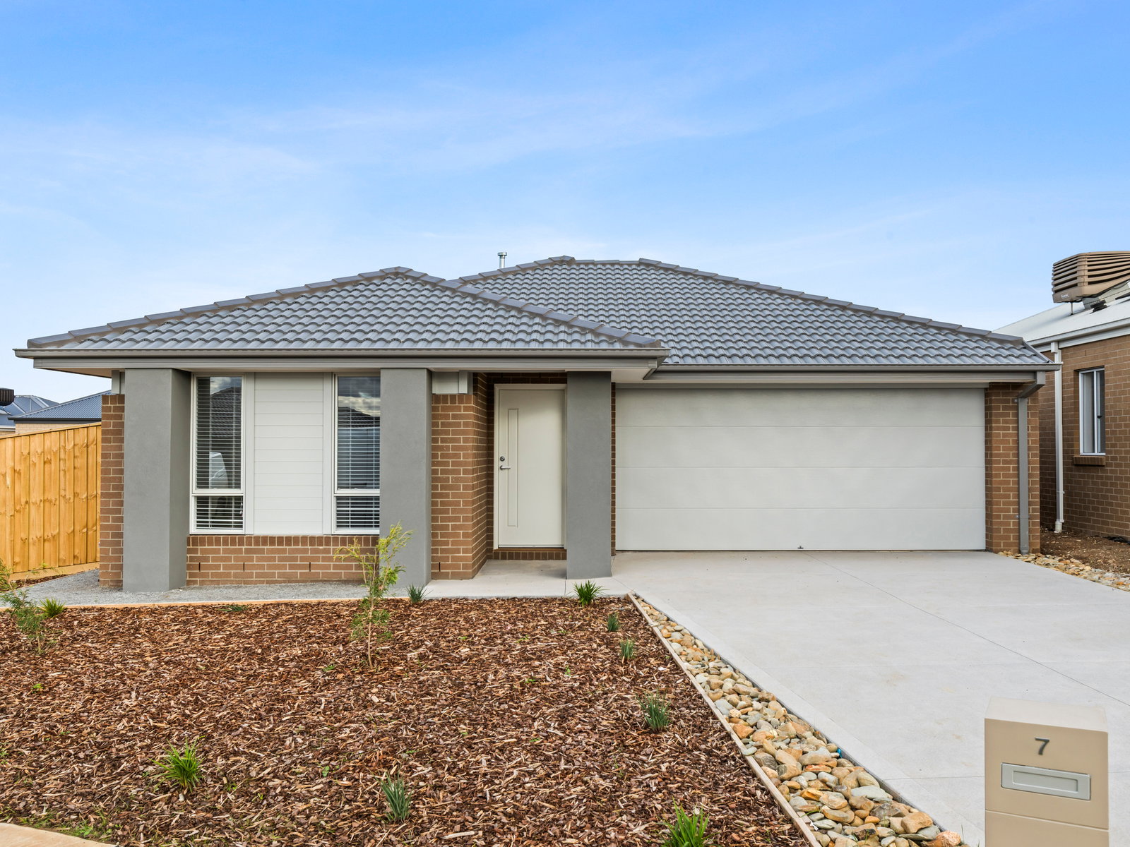Main listing image for 7 Geometry Dr, Charlemont  VIC  3217