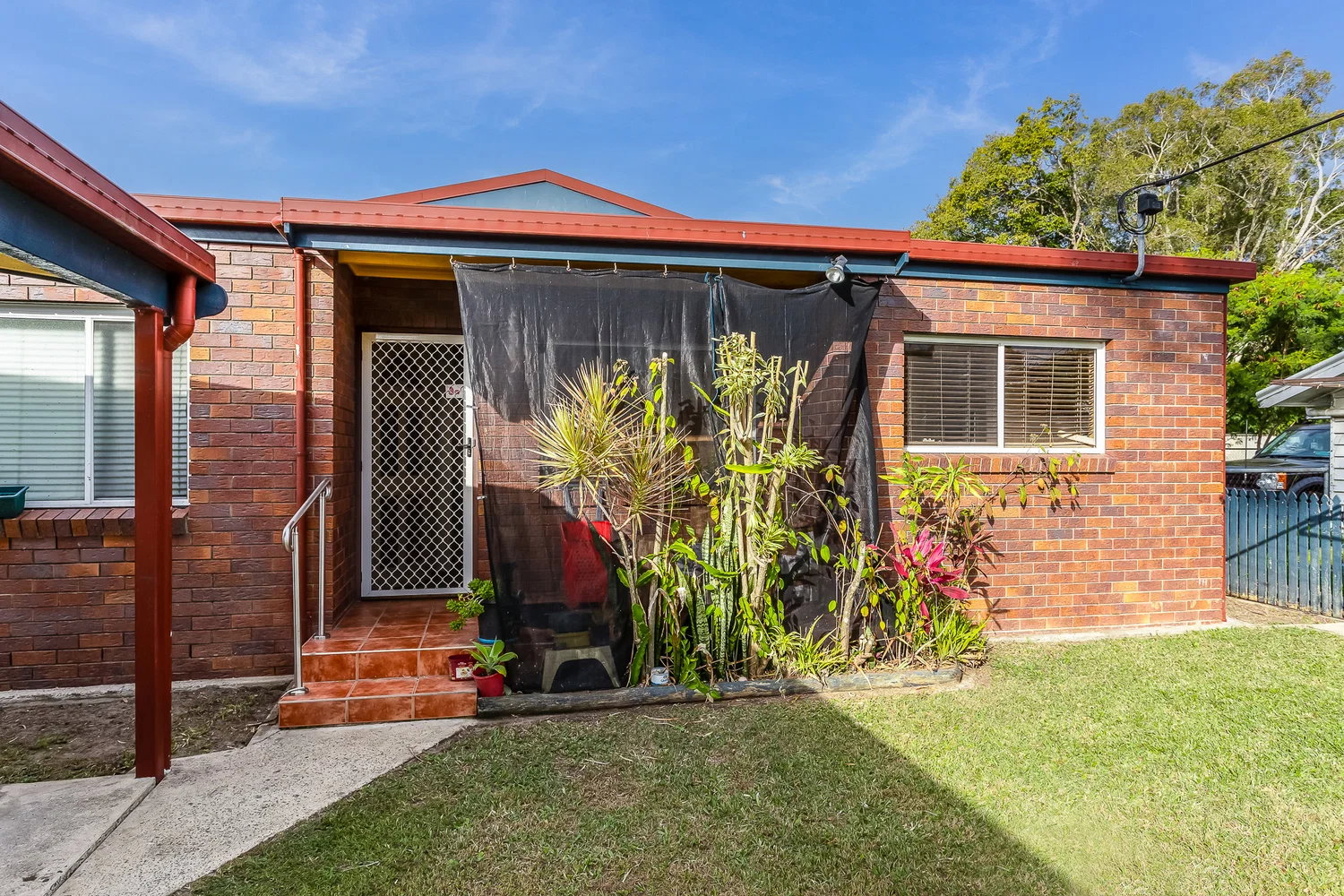 Main listing image for 1/9 Seaview Parade, Deception Bay  QLD  4508