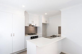 Image 3 for 3 Cygnet St, Fitzgibbon  QLD  4018
