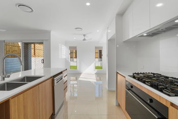 Image 4 for 215 School Rd, Redbank Plains  QLD  4301