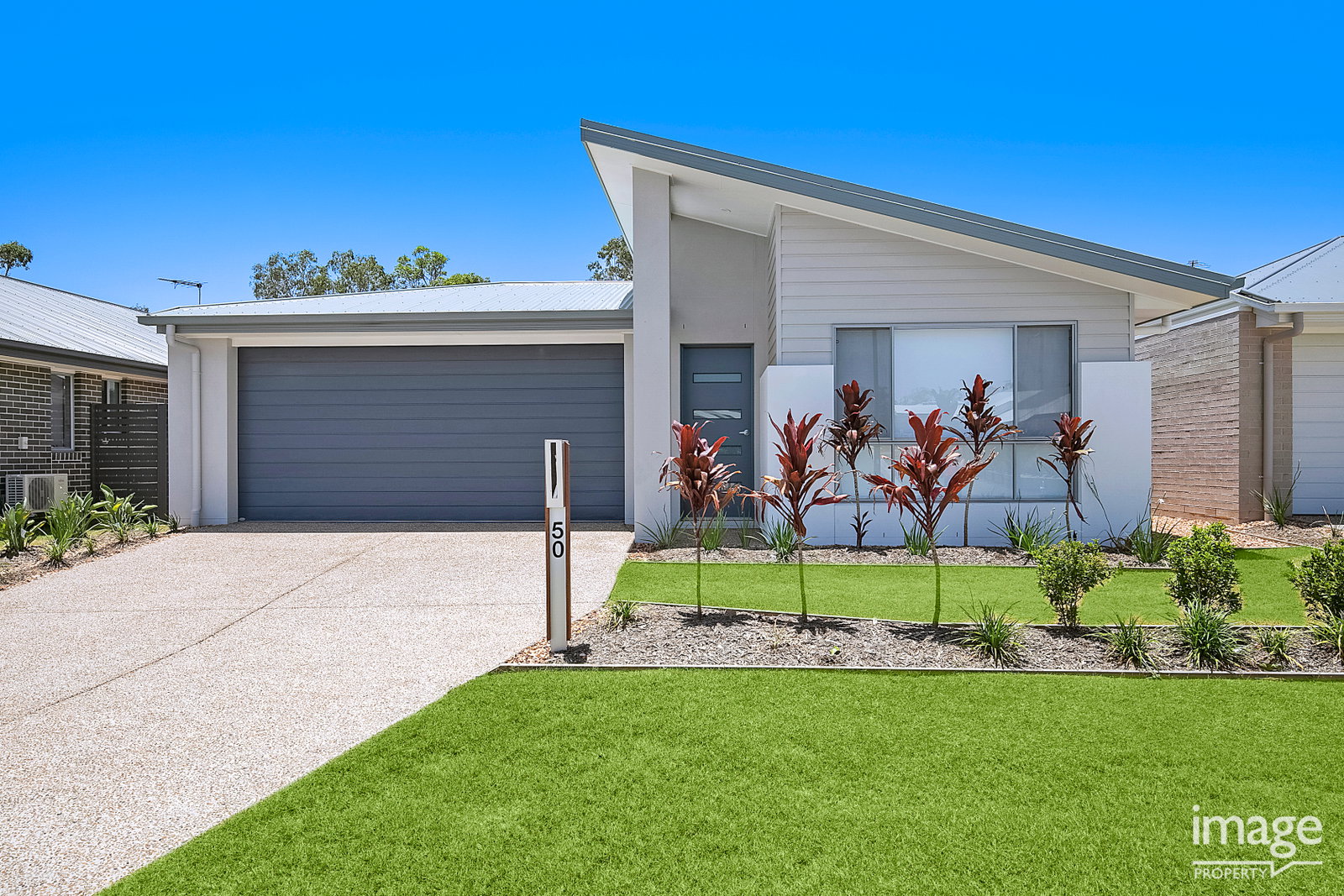 Main listing image for 50 Chambers Ridge Blvd, Park Ridge  QLD  4125
