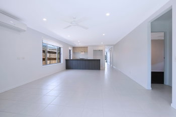 Image 3 for 50 Chambers Ridge Blvd, Park Ridge  QLD  4125