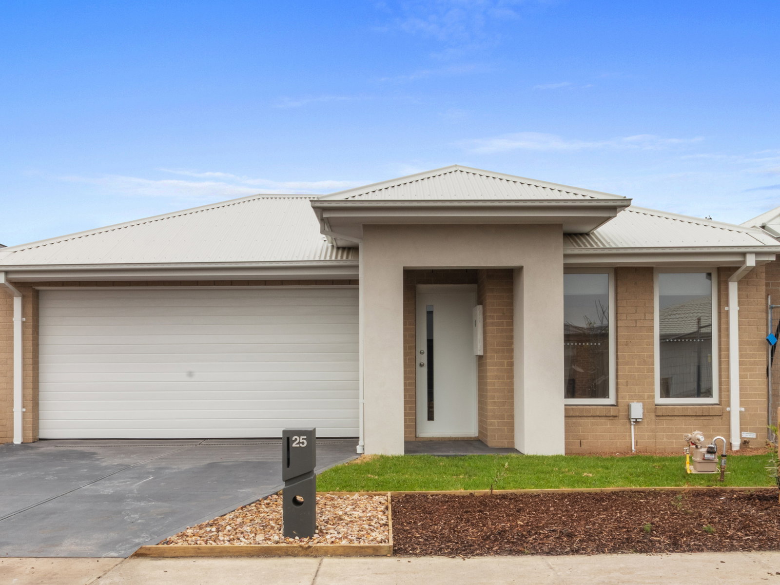 Main listing image for 25 Woodlawn Rd, Wollert  VIC  3750